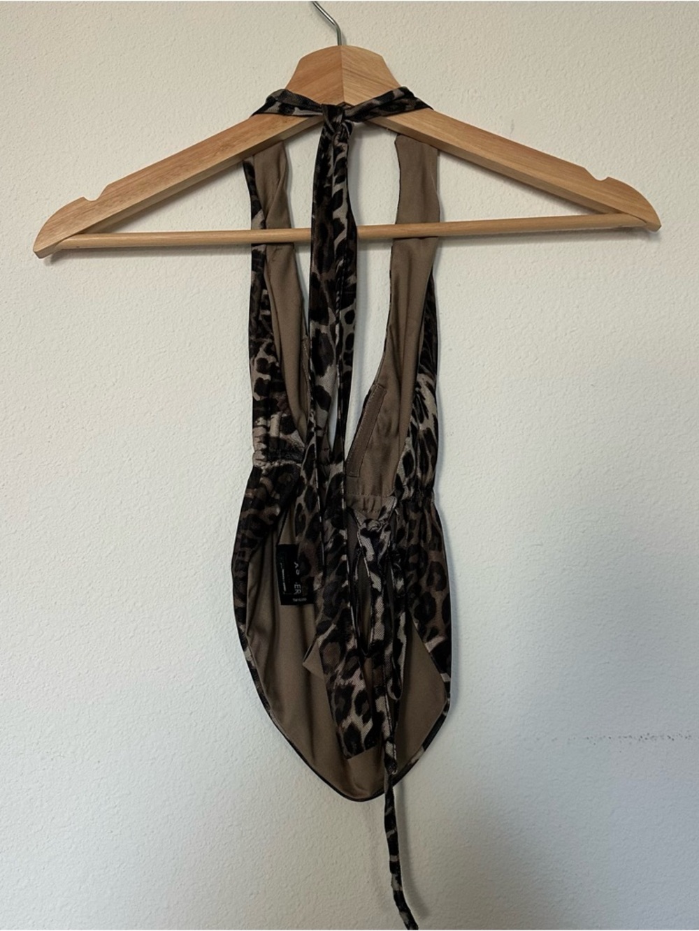Tiger Mist Leopard Pearl Top - Picture 7 of 8